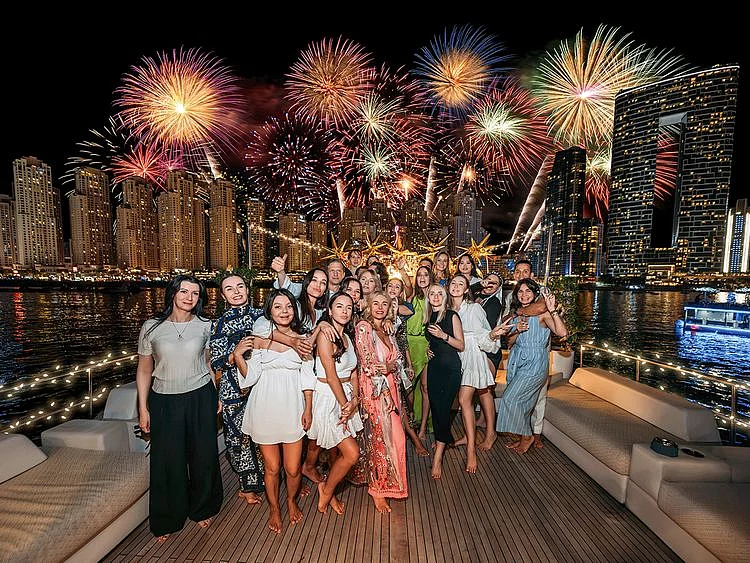 Dubai Yacht 