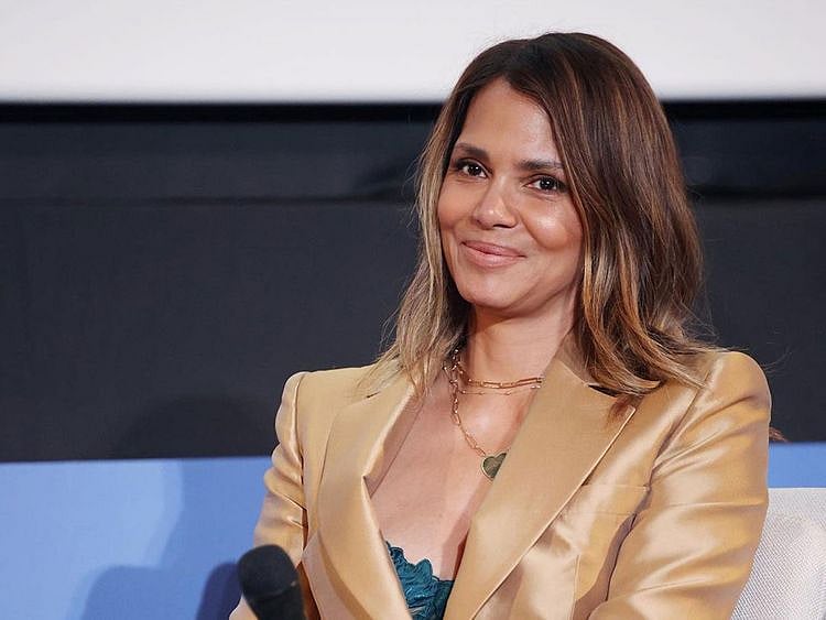 Halle Berry 