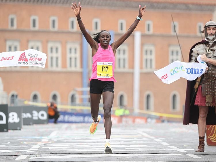 Dubai Marathon11-1702319107764