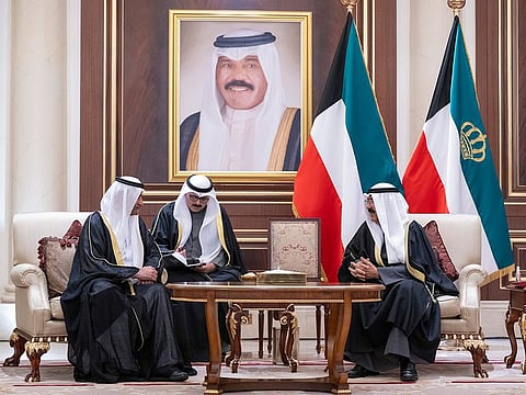 Sheikh Hamad bin Mohammed Al Sharqi offering condolences of President His Highness Sheikh Mohamed and his sympathy to Sheikh Meshal.