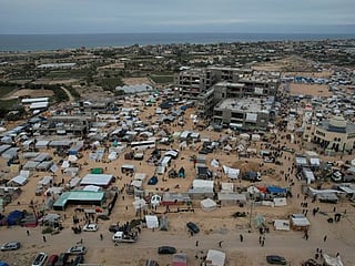 Egypt under growing pressure as displaced Gazans crowd the border