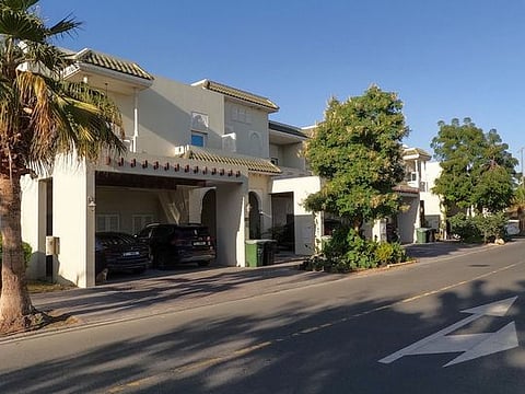Exploring Al Furjan in Dubai: Friendly community and breezy roads