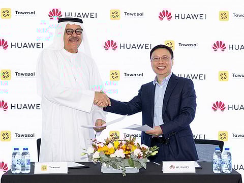 Abdul Jabbar Al Sayegh, chairman of Tawasal; Eric Tan, Director, Huawei cloud service, Outbound Business and Solution Dept