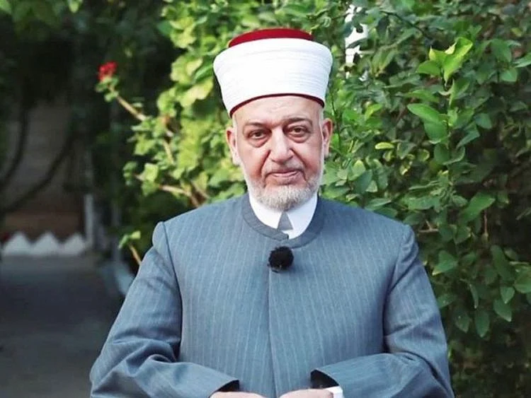 Sheikh Salama’s illustrious career included serving as the Minister of Endowments and Religious Affairs and the Secretary of the Academic Council at Al Azhar Institute in Gaza. He was also a respected lecturer at the Al Azhar University of Gaza. 