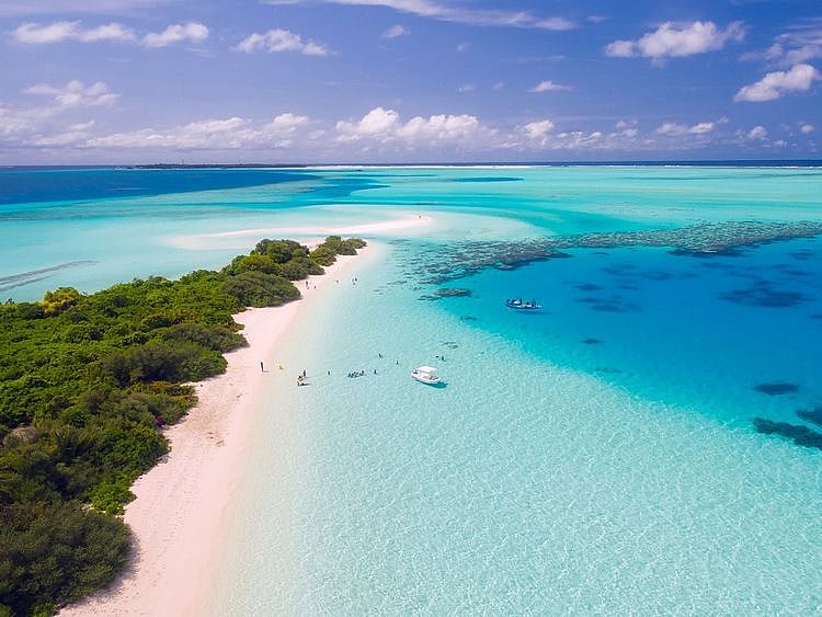 STOCK Maldives travel uae