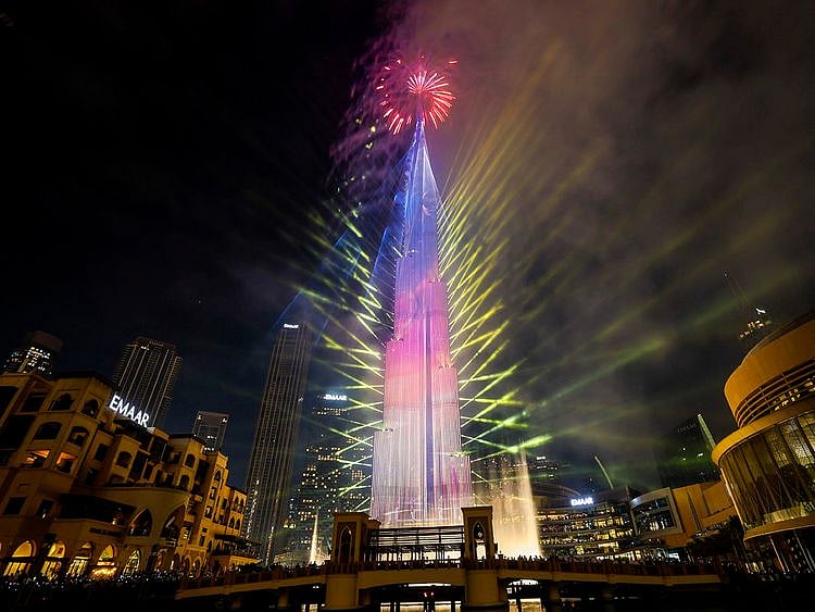 BURJ KHALIFA / NEW YEAR / FIREWORKS