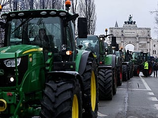 Photos: Angry farmers stage Germany-wide tractor blockades