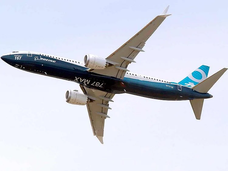 A Boeing 737 MAX 9 airplane performs a demonstration flight at the Paris Air Show in Le Bourget, east of Paris, France, June 20, 2017.
