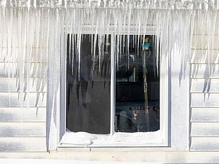 Photos: Arctic freeze continues as 120,000 homes are without electricity in US