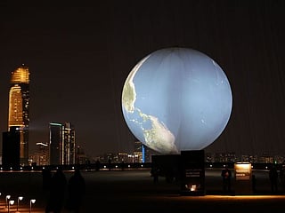 Enchanting light art installations at Manar Abu Dhabi