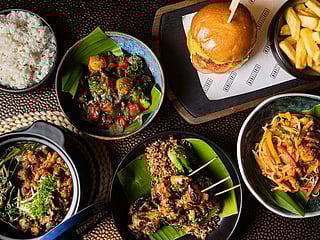 Dubai and Abu Dhabi: Gastronomic adventures from Dragon Feasts to free croissants!