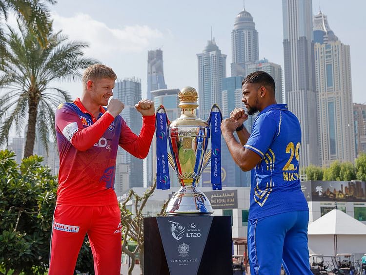 Captains with trophy-1708103246504