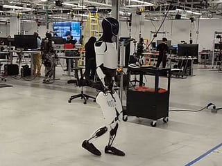 Elon Musk shows off progress of Tesla's humanoid robot Optimus