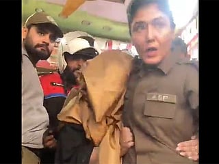 Watch: Pakistan policewoman praised for rescuing woman from mob of 200 men