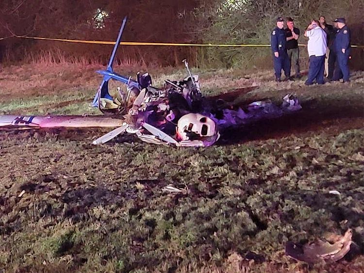 Small plane crashes near Nashville interstate and 5 people aboard were killed, police say