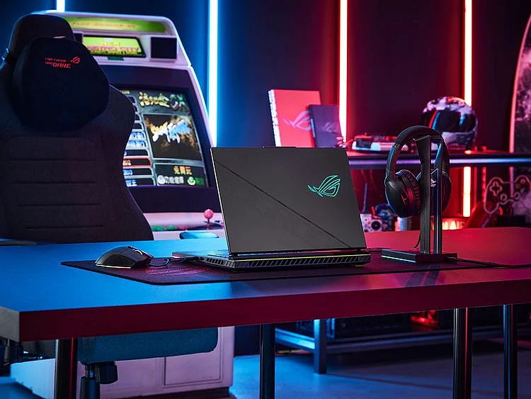 2024-ROG-Strix-G16_G614_G18_G814_Scenario-FOR-WEB