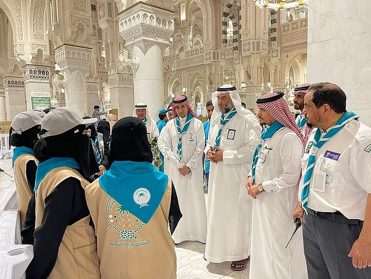 Grand mosque mecca umrah scouts