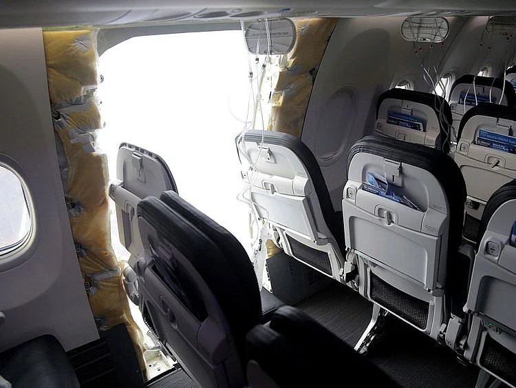 Boeing_Jetliner_Blowout_Lawsuit_21037--4c195-(Read-Only)