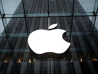 Apple sees boost from AI features after uneven third quarter