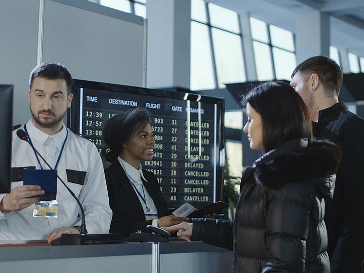 Stock-Airport-Biometrics