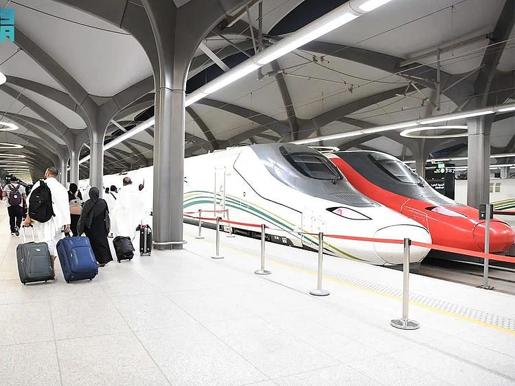 Special Ramadan schedules were implemented to accommodate prayer timings at the Grand Mosque in Mecca and the Prophet’s Mosque in Medina, ensuring the safety and comfort of visitors during their journeys.