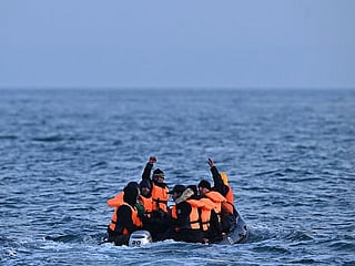 At least 12 migrants die trying to cross Channel