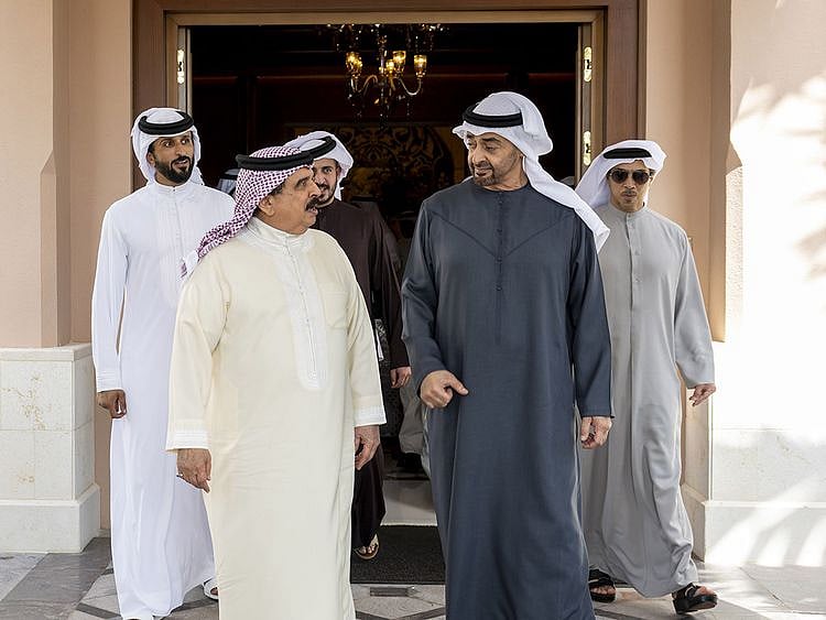 mbz-with-bahrain-king-pic-on-wam-1713967758895