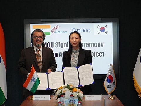 Ashwani Dudeja (left), ACME Group President & Director - Global Business Development (Green Hydrogen & Ammonia), and Lee Ji-young, CEO of LTech UVC. 