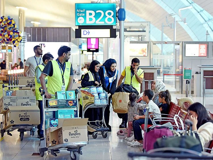DUBAI AIRPORT RAIN