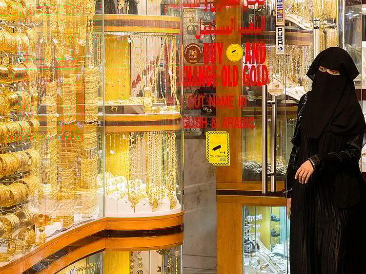 Stock-Gold-(Dubai)