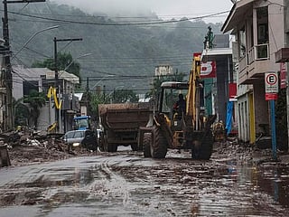 Rescue operations continue in flooded southern Brazil despite new rain