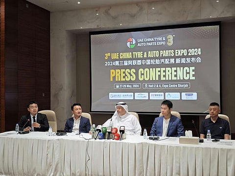 Jamal Saeed Buzanjal, Director of Corporate Communication of Sharjah Chamber of Commerce and Industry; Yang Xue, Representative of Shandong Business Office in West Asia and Africa; Liu Ju'an, General Manager of Shandong Port Overseas Supply Chain (Qingdao) Co., Ltd., Host of the UAE China Tyre & Auto Parts Expo; Qu Yan, President of Shandong Business Council in UAE; and Zhou Runcheng, Department Director of Inter Commerce Expo Corporation