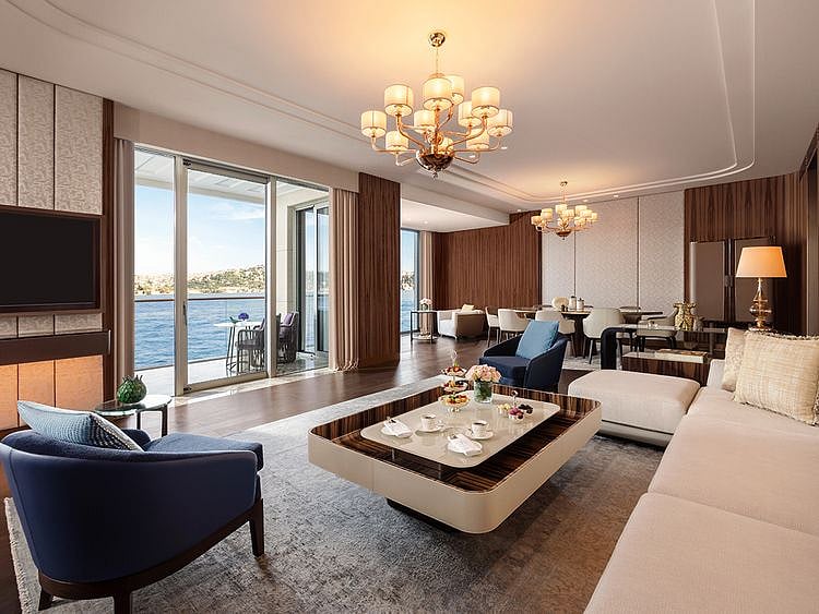 Mandarin-Bosphorus-Suite Living-Room-FOR-WEB