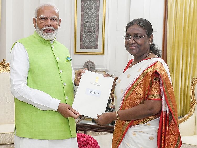 Prime Minister Narendra Modi called on President Droupadi Murmu