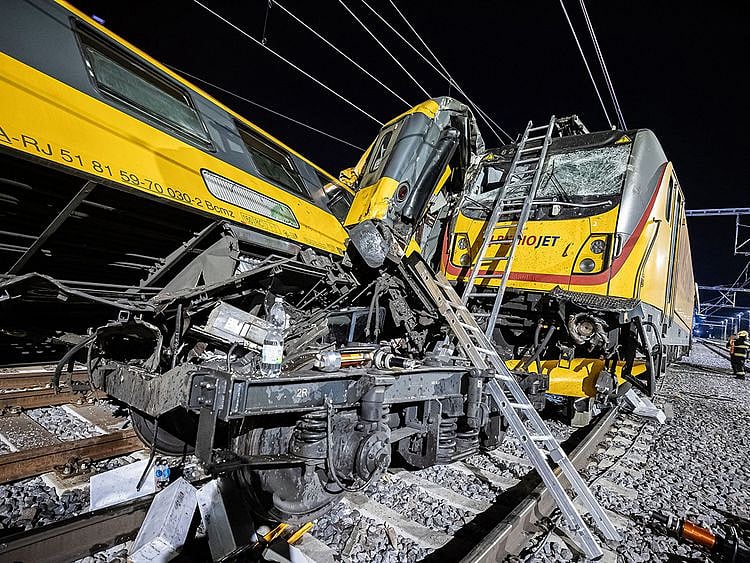 cZECH TRAIN CRASH