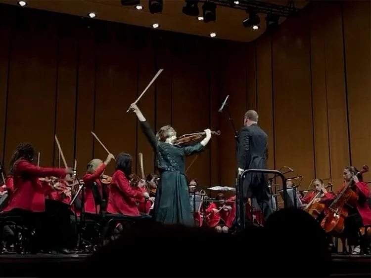 Alexandra-performing-1718776149048
