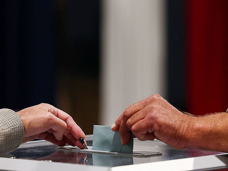 20240630 voter in paris