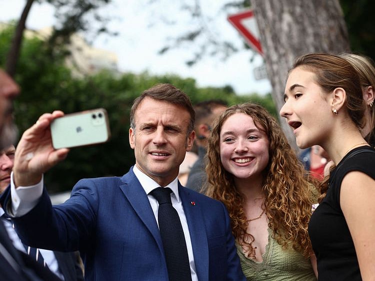 macron-1719760159842