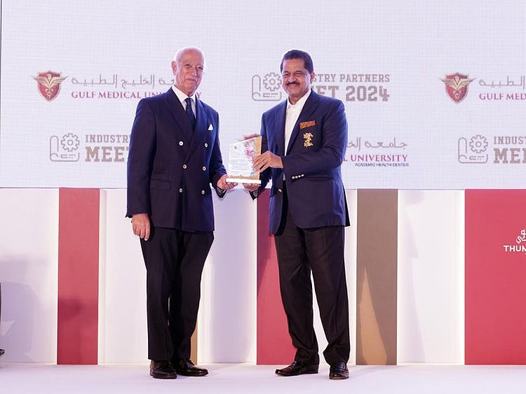 Professor-Hossam-Hamdy,-Chancellor,-Gulf-Medical-University-along-with-Dr-FOR-WEB