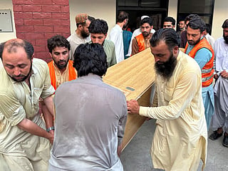 Nine killed in car bombings at Pakistan military compound