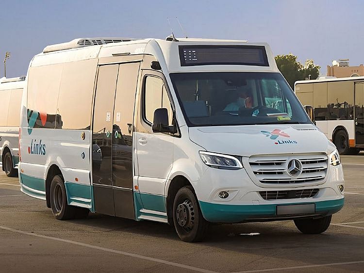 abu-dhabi-Links-on-demand-bus-pic-on-ad-media-X-1720073959155