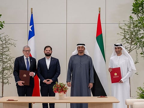 UAE President His Highness Sheikh Mohamed bin Zayed Al Nahyan and Gabriel Boric Font, President of the Republic of Chile, today witnessed the signing of the Comprehensive Economic Partnership Agreement (CEPA) between the UAE and Chile in Abu Dhabi on Monday.