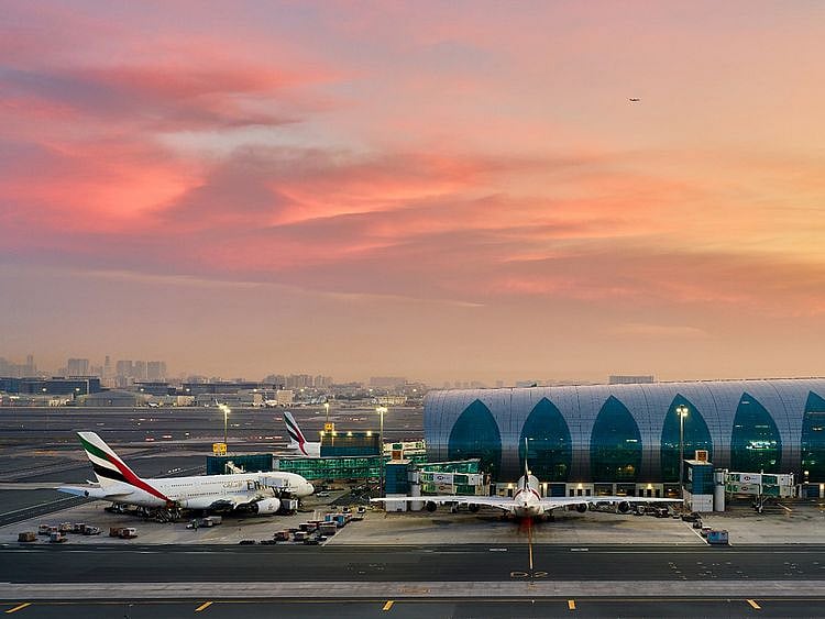 Stock Dubai Airports 2024