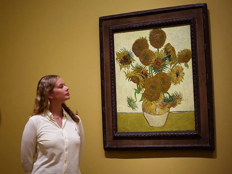  Vincent Van Gogh "Sunflowers" 1888
