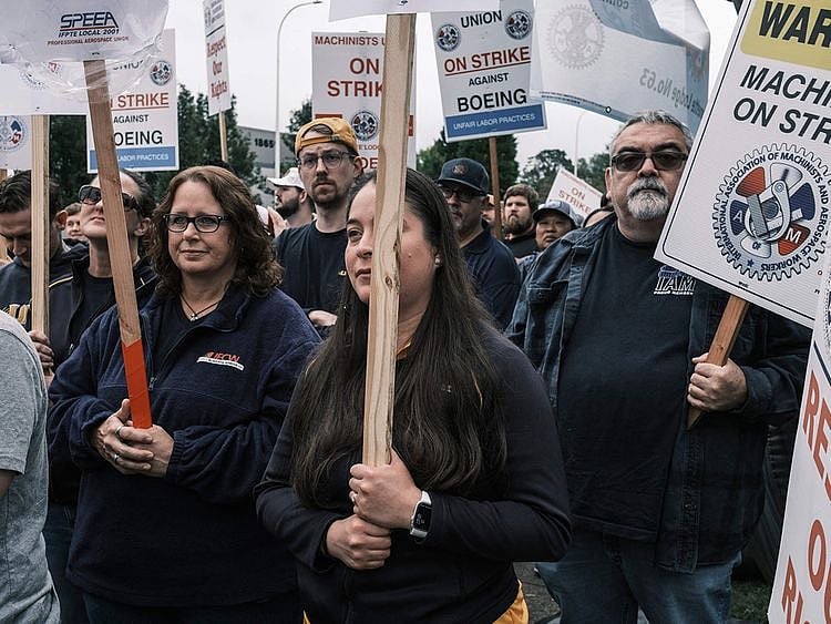 Striking Boeing workers hold rally at the Boeing Portland Facility 