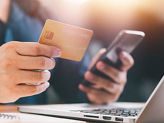 Get the best Credit Card deals with Gulf News!