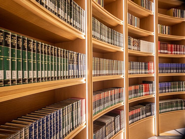 qasr al watan library 2