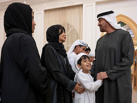 Sheikh Mohamed receives a group of foster mothers from the Family Care Authority.