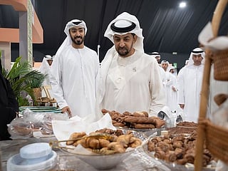 Watch: Sheikh Hamdan bin Zayed visits Liwa Date Festival