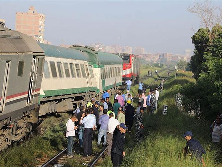 The derailed carriages were separated from the train, allowing it to continue its journey to Cairo, reports said.